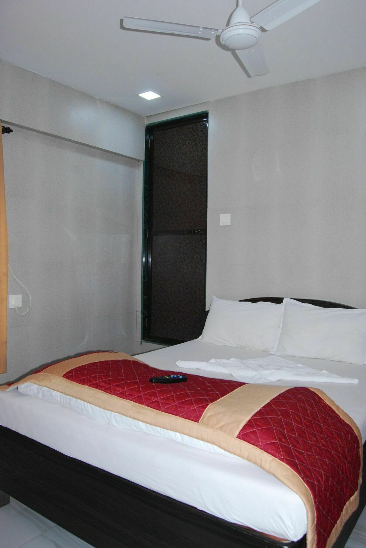 Hotel Holiday Inn Mumbai Dış mekan fotoğraf