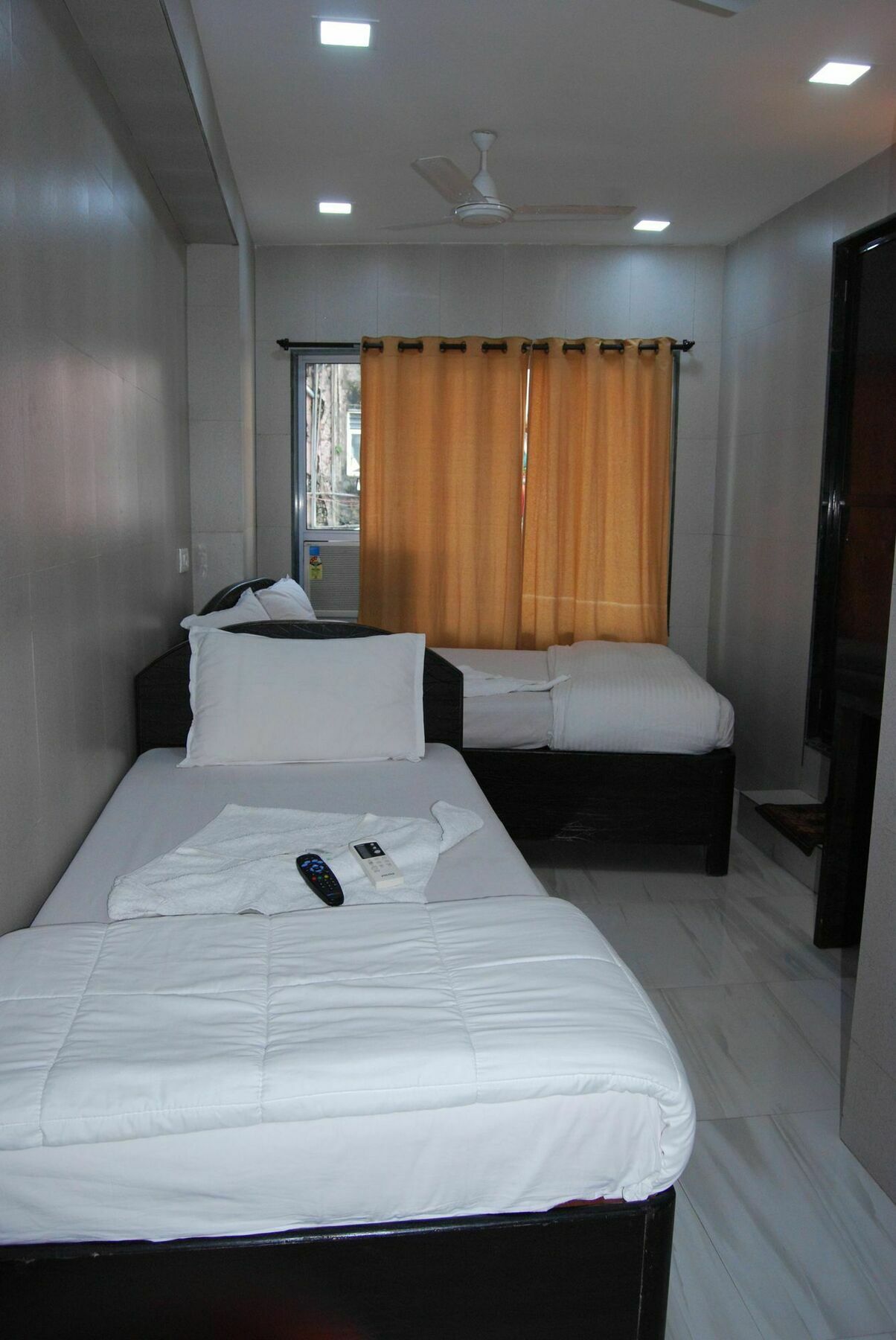 Hotel Holiday Inn Mumbai Dış mekan fotoğraf