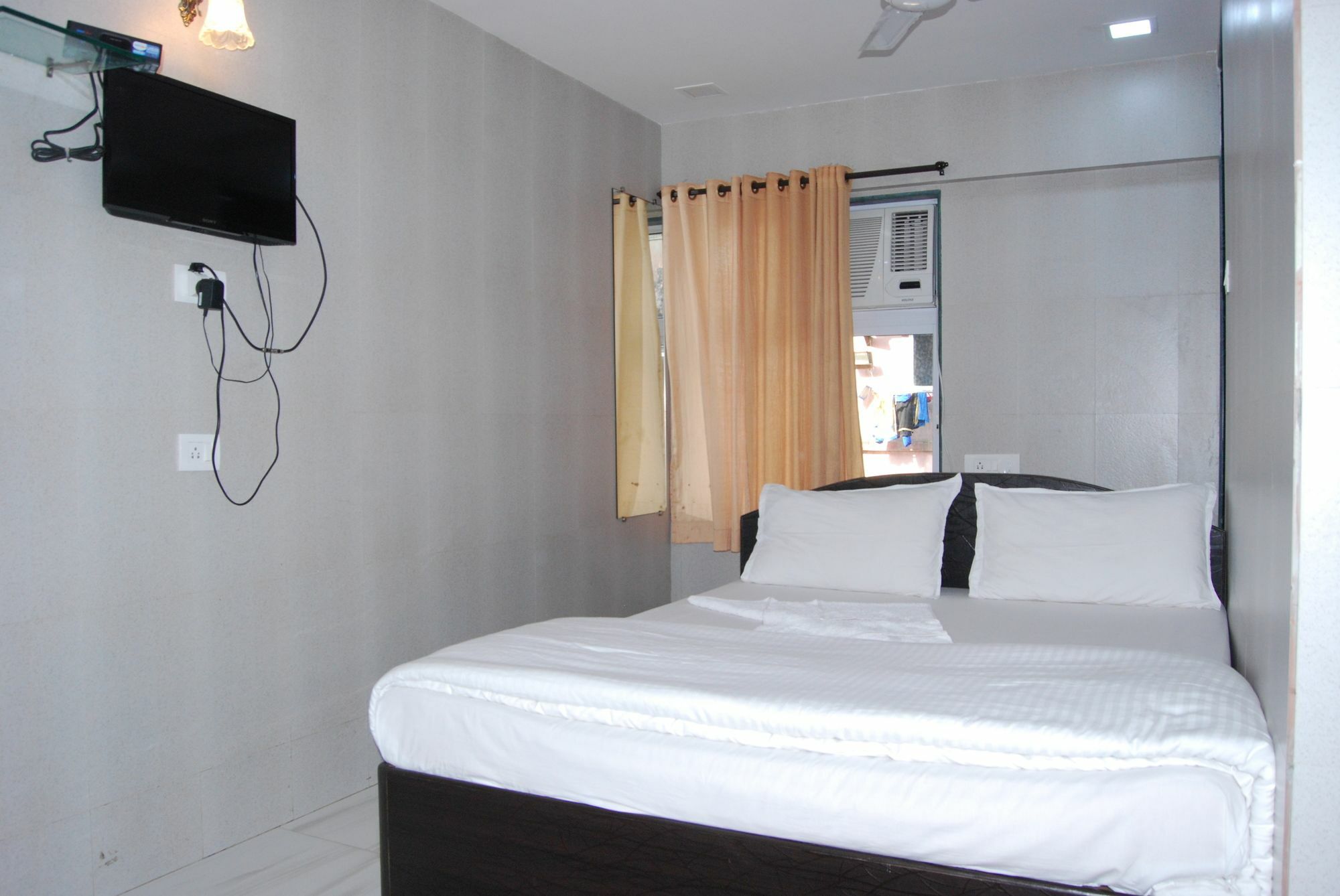 Hotel Holiday Inn Mumbai Dış mekan fotoğraf